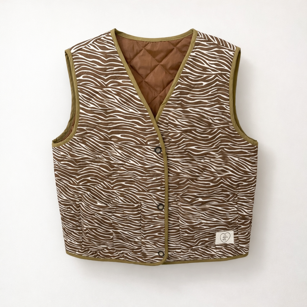 Steppweste Zebra – One Size (Oversize Fit 38–44)