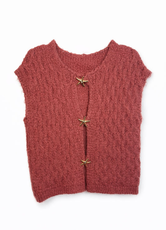 Strickweste mit Schmuckverschluss