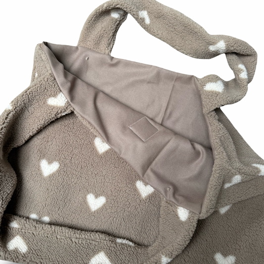 Flauschiger Alltagshelfer mit Herz