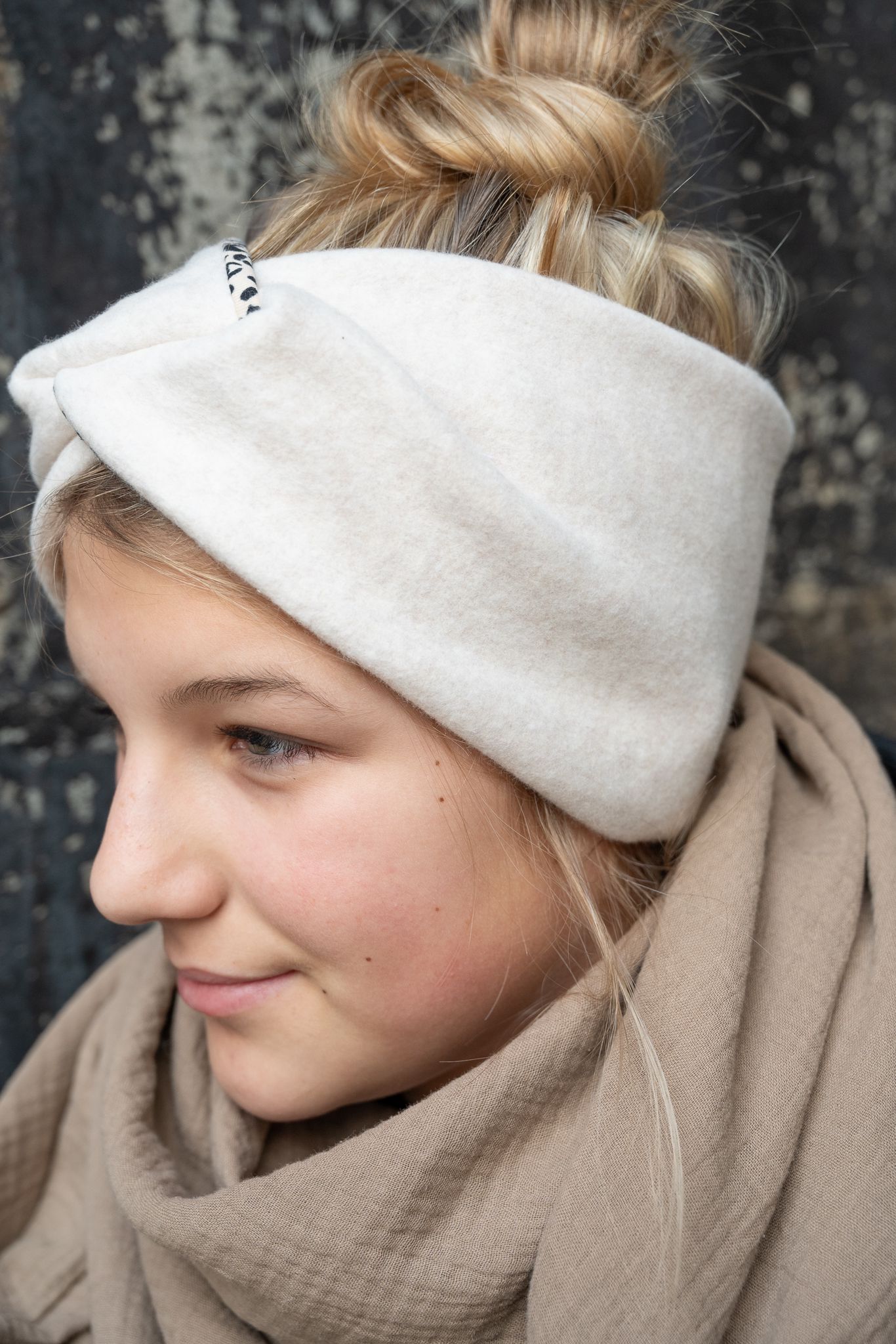 Fleece Stirnband hellbeige mit Knoten (Innenstoff wählbar)