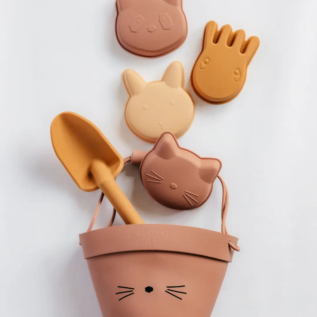 Sandspielzeug - Set - Sandeimer aus Silikon mit Katzen Förmchen
